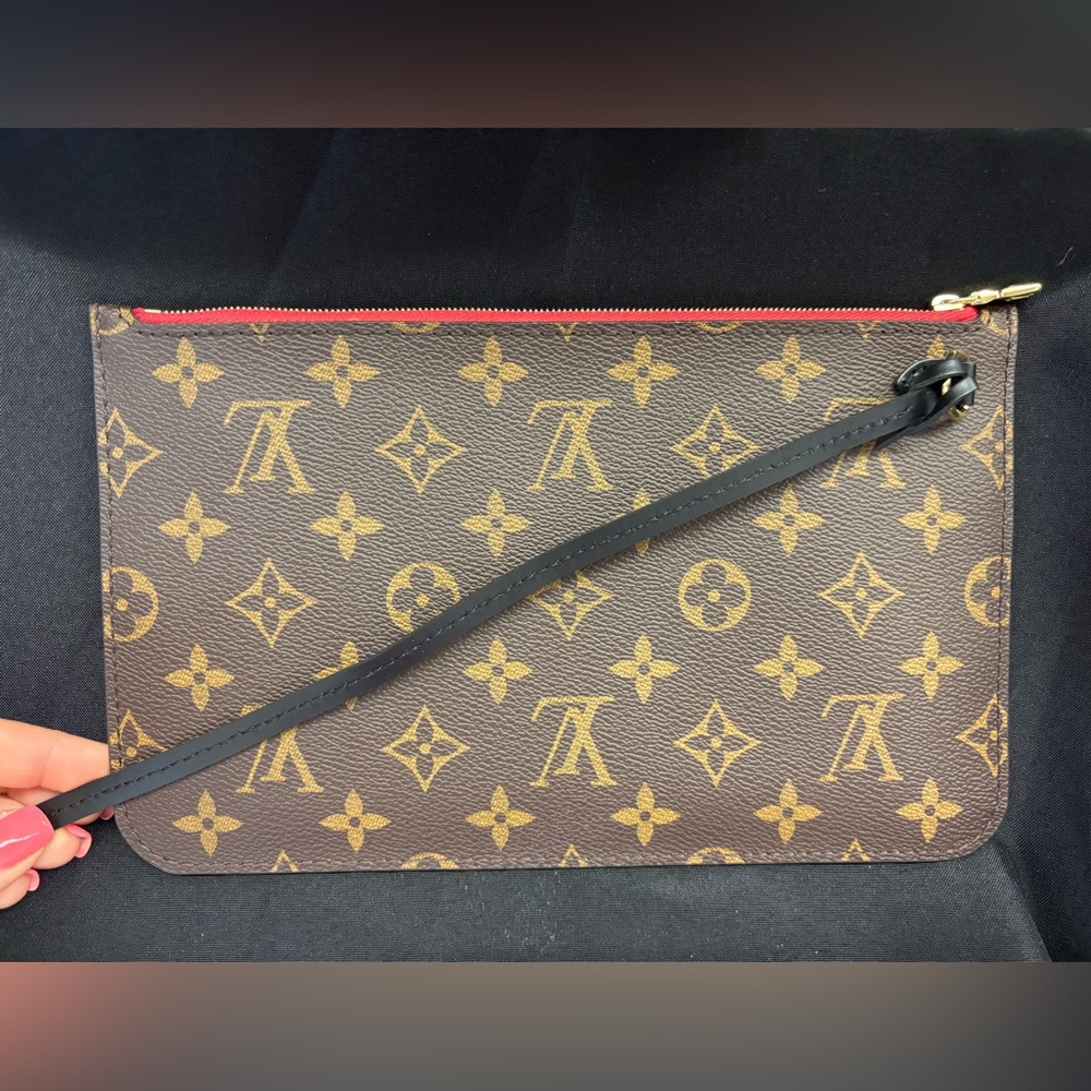 Authentic NEW Louis Vuitton limited ed. Neverfull GM pouch - Picture 2 of 11